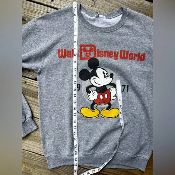 Women’s Disney Gray Mickey Mouse Crewneck Sweatshirt - no size - Picture 4 of 7